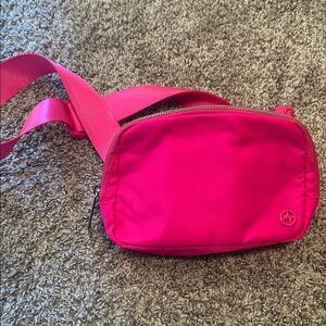 Ava & Viv Vibrant Pink Crossbody Bag